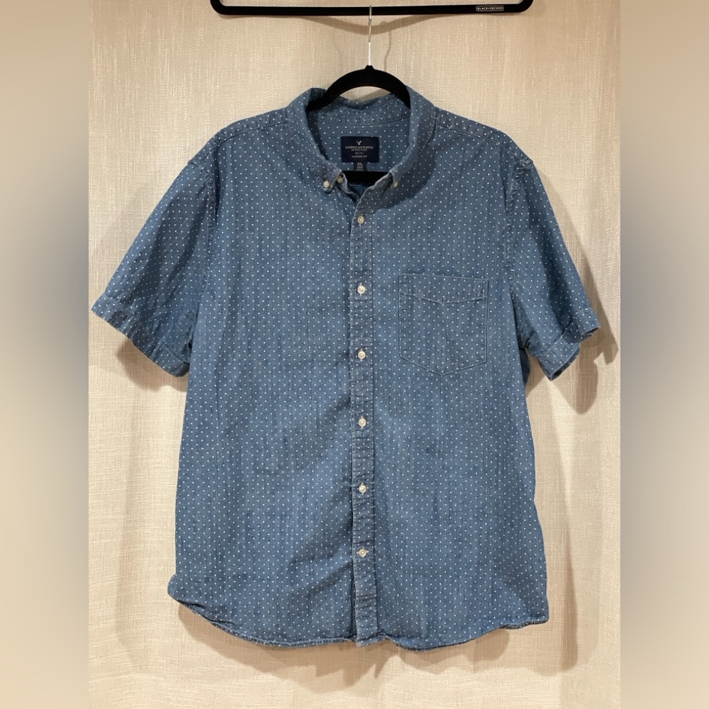 American Eagle Short Sleeve Button Down Mens